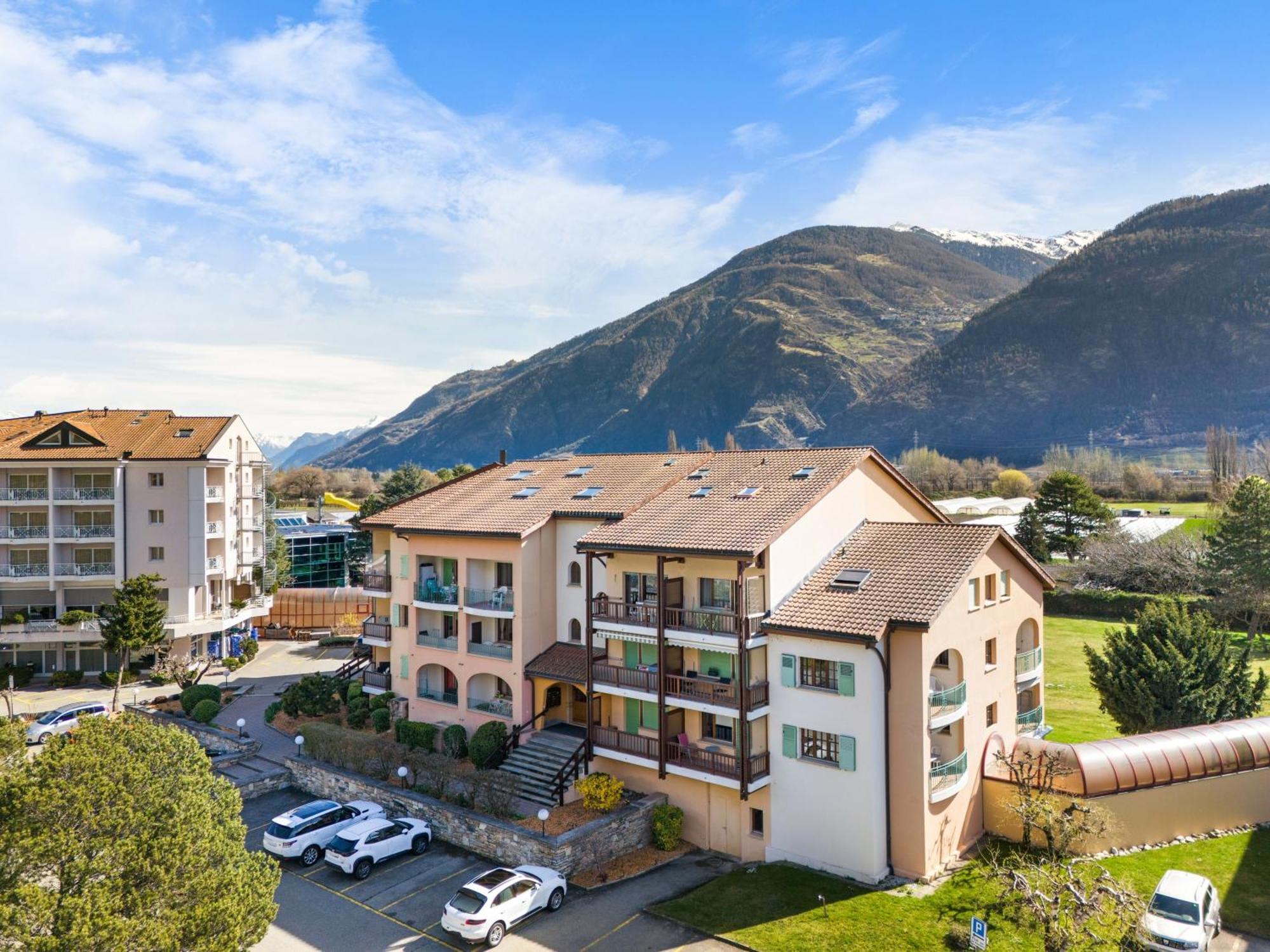 Apartamento Duplex Cosy Aux Bains De Saillon Exterior foto